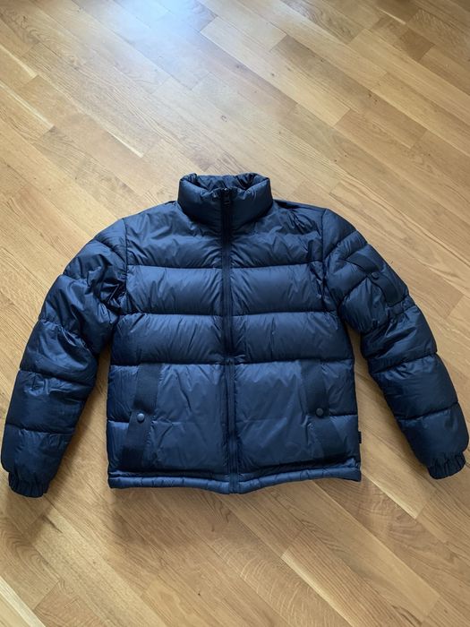 Куртка пуховик Hugo Boss. M