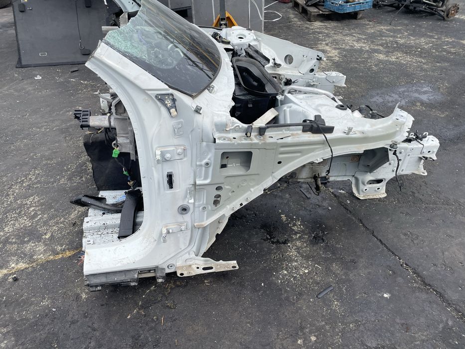 Volvo V60 II ćwiartka lewa przednia