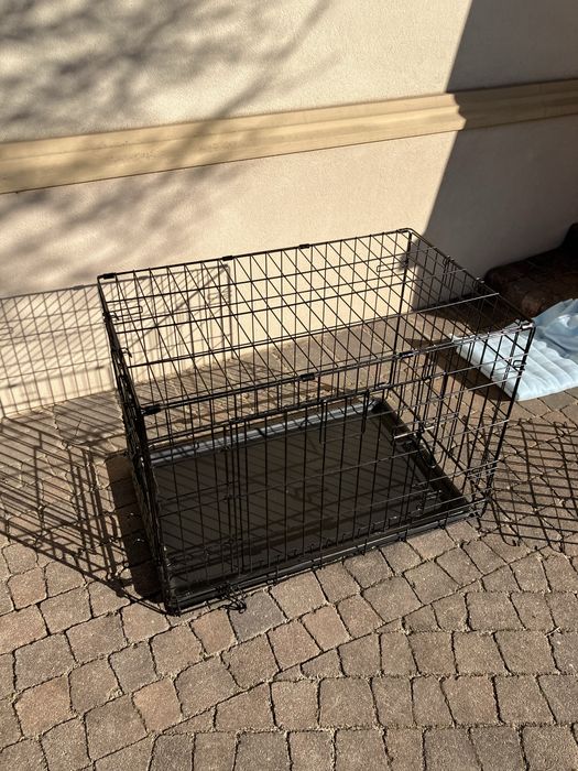 Klatka dla psa z dwoma wejściami