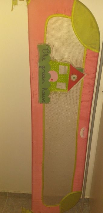 Barra de proteção para cama de criança