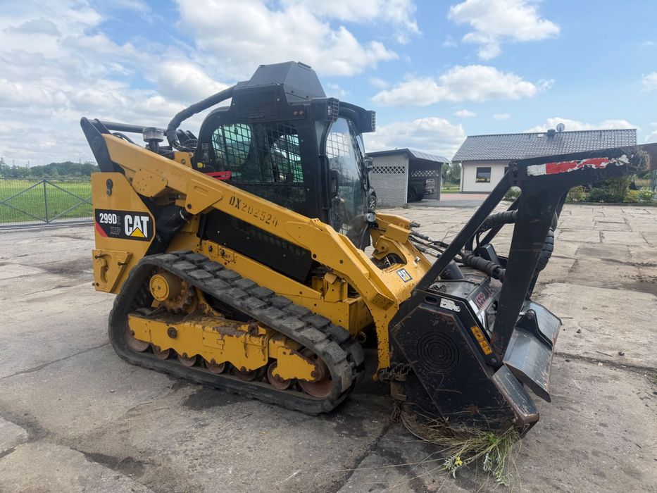 Mulczer leśny CAT 299D2XHP