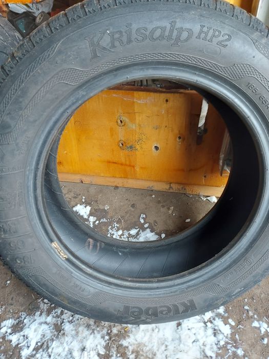 Продам резину зіма 15та