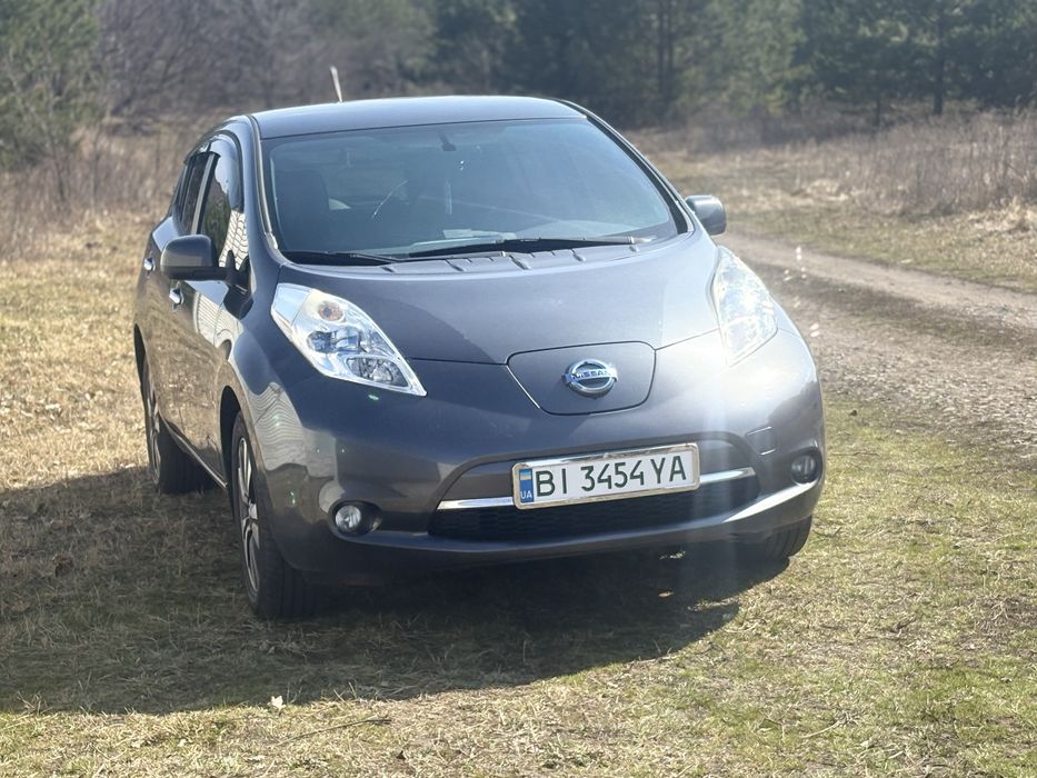 Nissan leaf 2013р.