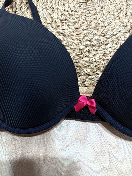 Biustonosz damski 38 B