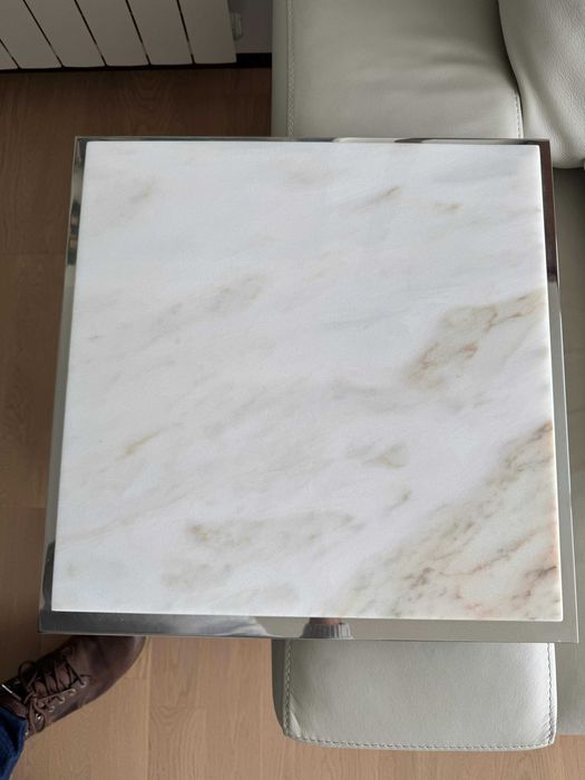 Mesa apoio sofá, em inox e mármore (Interdesign)