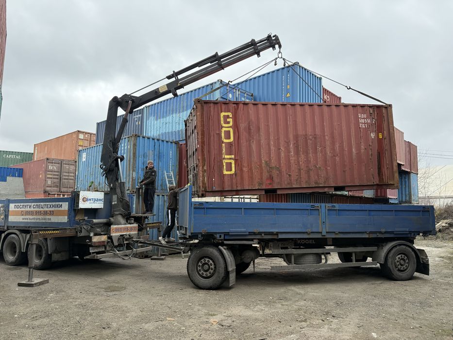 Морской контейнер 20 футов, Киев (Жуляны / Живые Фото)