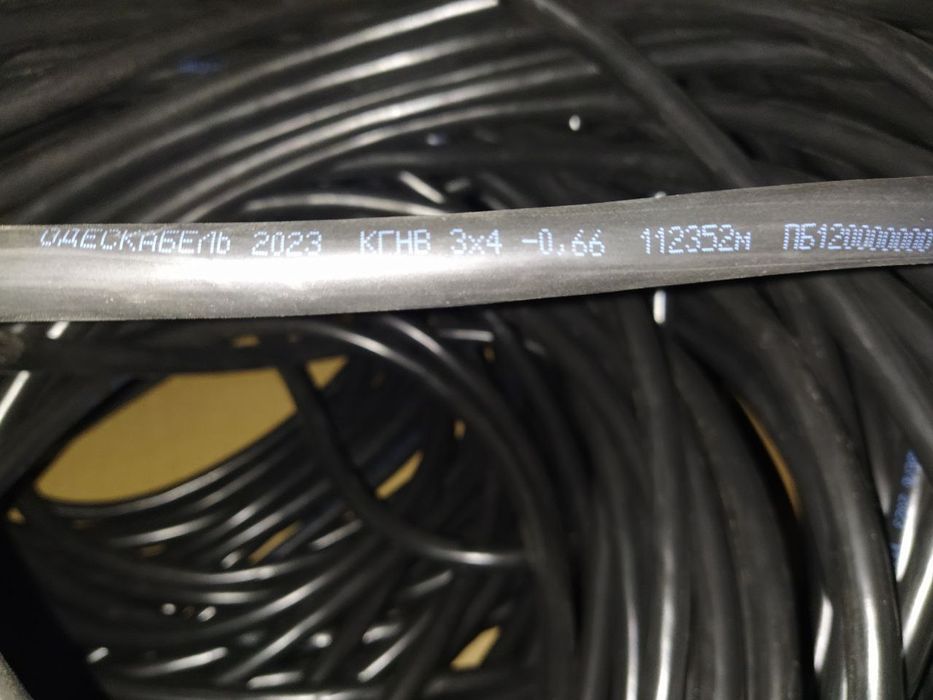 Провід багатожильний ПВ3 16,25,35. Кабель КГНВ 3х4.