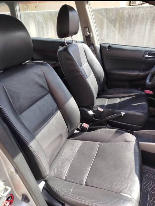 Vendo Honda Civic VIII Exclusive 1.7CDTI foto 2