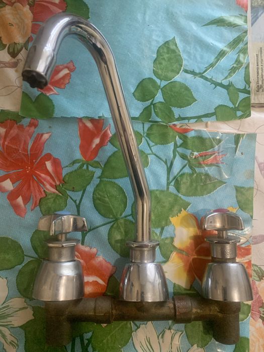 Смеситель кухоний