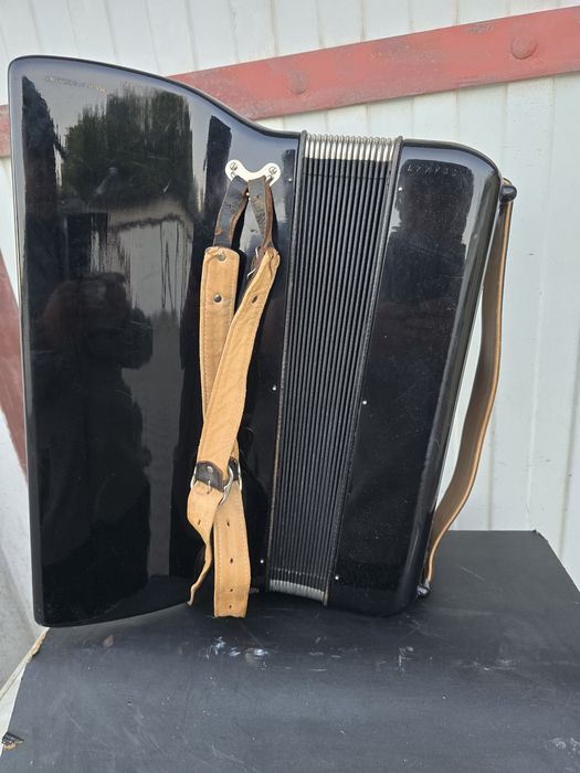 Akordeon Hohner Tango I M - 96 basów.