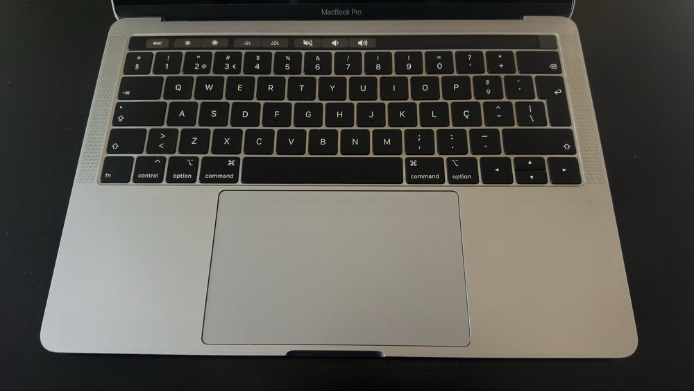 Mackbook Pro 13-inch 2018 RAM 16 GB Touchbar