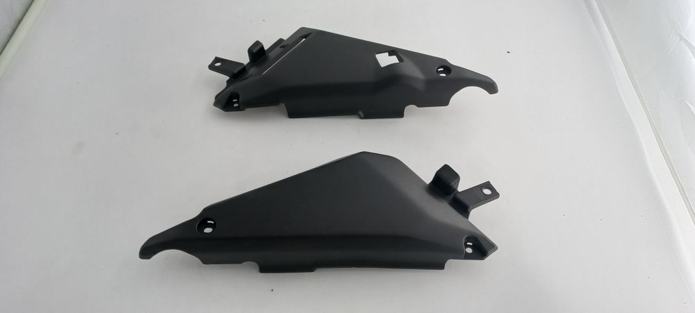 Kawasaki z650 wypełnienie bok L P