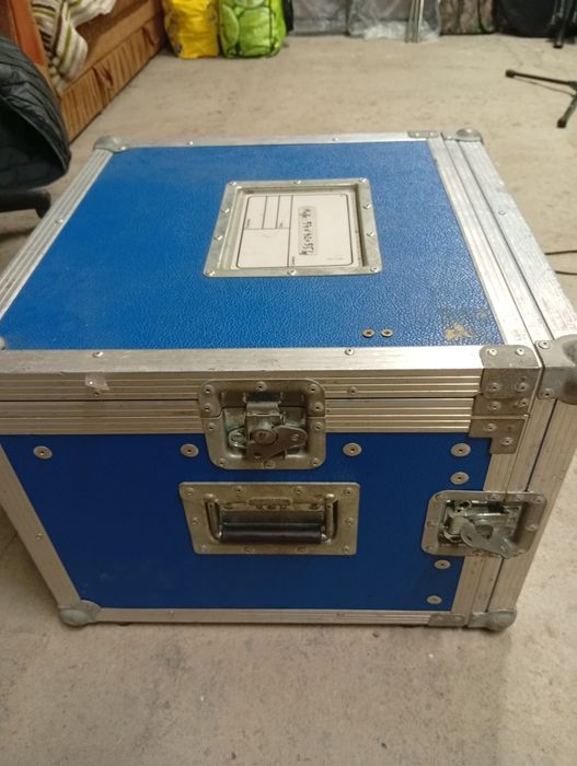 Продам Рейковий Кейс, або міняю на світло.