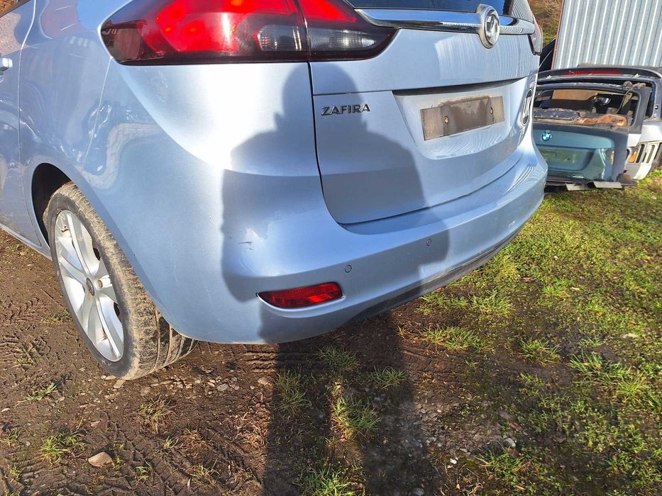 Opel Zafira C Zderzak tylny TYŁ KOMPLETNY
