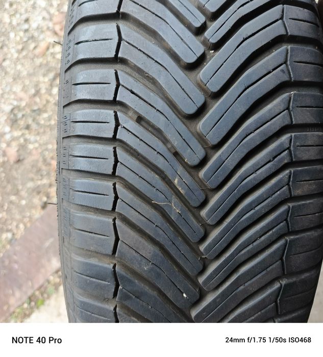 Opony Michelin wielosezonowe.