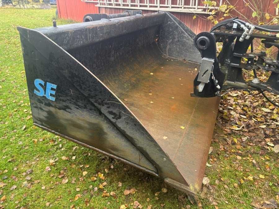 Ładowarka teleskopowa MANITOU MRT 2550 + Privilege