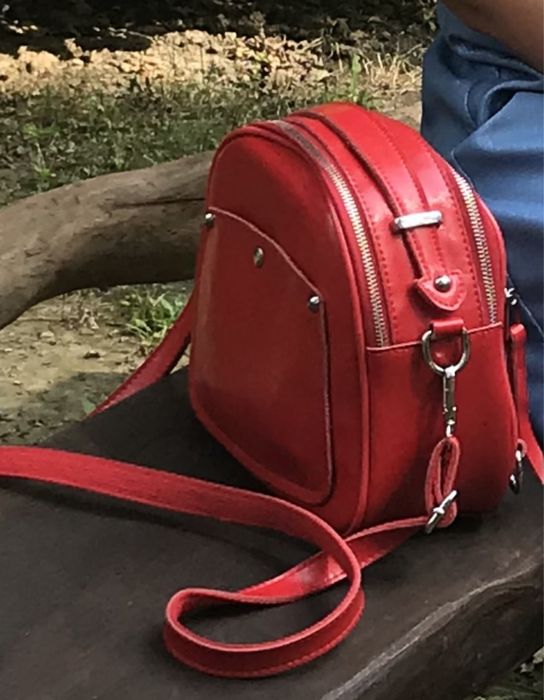 Сумка маленька, натуральна шкіра