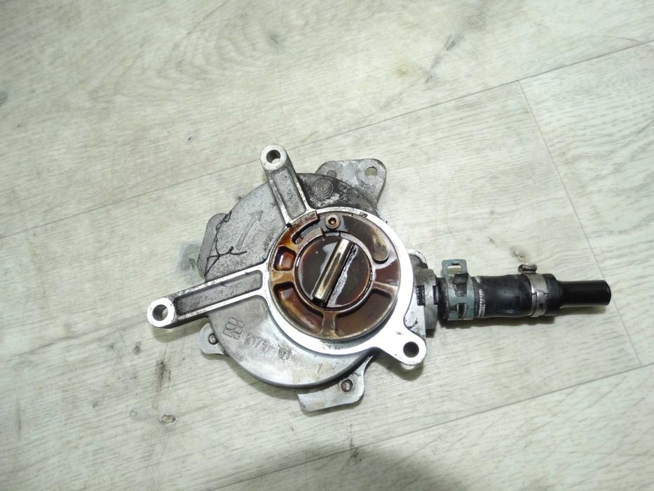 Насос вакуумний AUDI A4 B6 Skoda volkswagen seat 2.0 FSI 2.0 2002-2004
