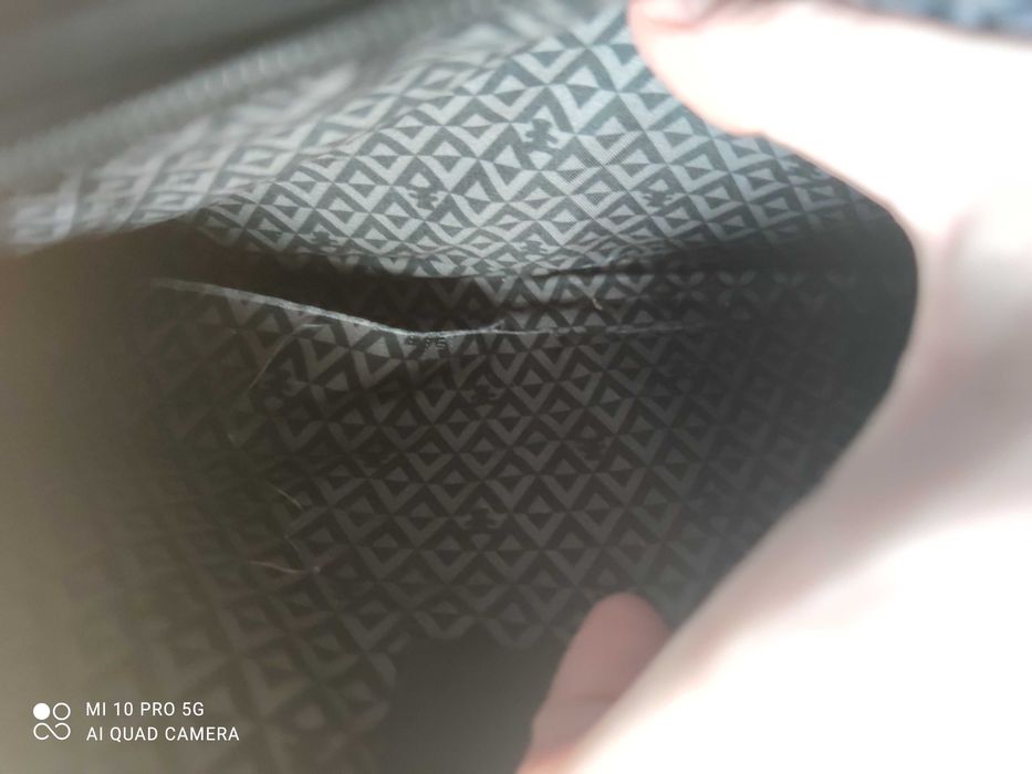 Torebka czarna ,listonoszka  ala Tous