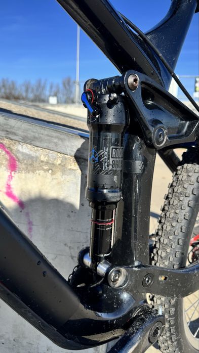 Trek Remedy 8 Carbon 2018r dirt fr freeride jibber enduro rock shox