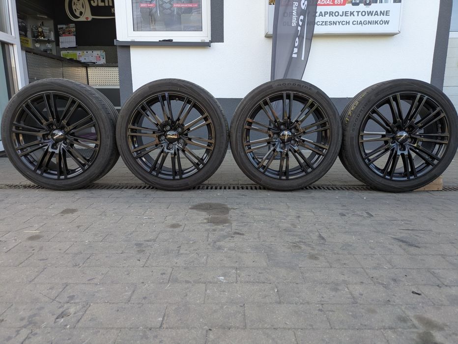 5x112 ET45  18" Audi A6 A4 Volkswagen Passat B7 Golf VII  245/40R18 koła Goodride