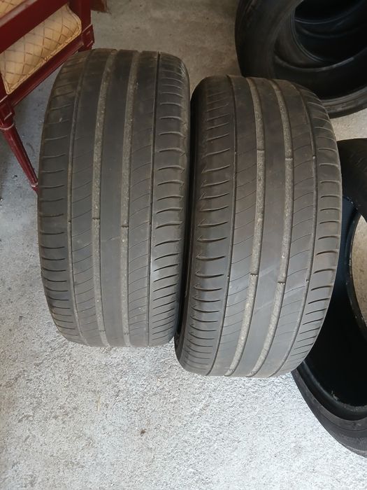 4 Pneus 235/45R17 Continental e Michelin
