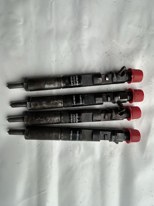 Форсунки Рено Меган 2,Кенго,Клио 8200421897 Евро 4