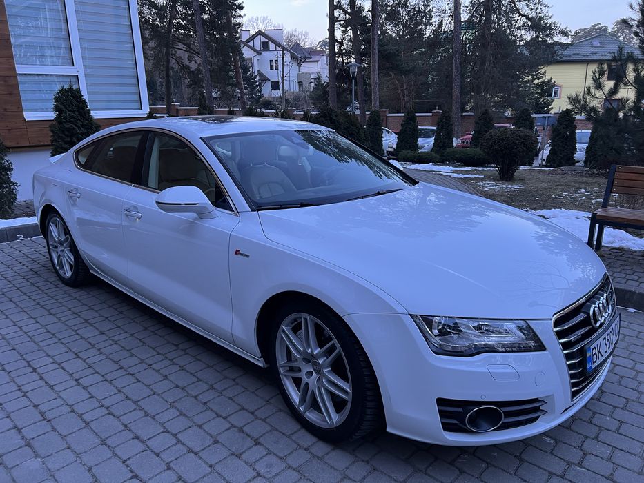 Продамо нашу Audi  А7 2015 Sportback Superchanged