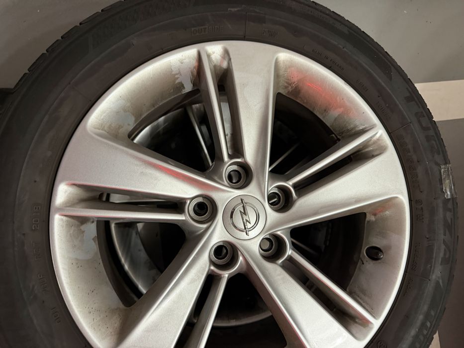 Oryginalne Felgi  Opel insignia z oponami brigestone 225/55R17