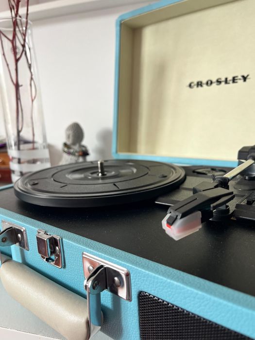 Gira-discos Crosley Cruiser Plus Bluetooth – Como Novo (na Caixa)