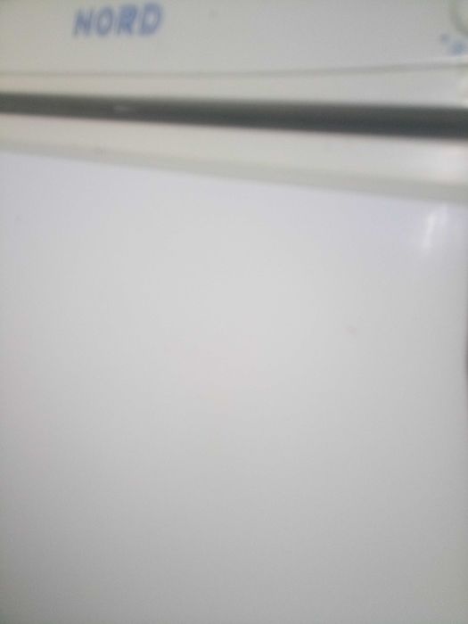 Холодильник : ,,Норд" (двохкамерний).