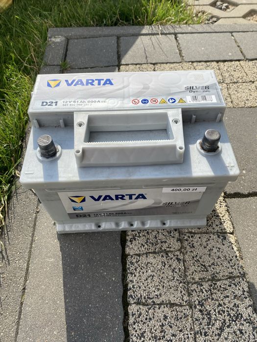 Akumulator Warta Silver Dynamic 12V 61Ah 600A