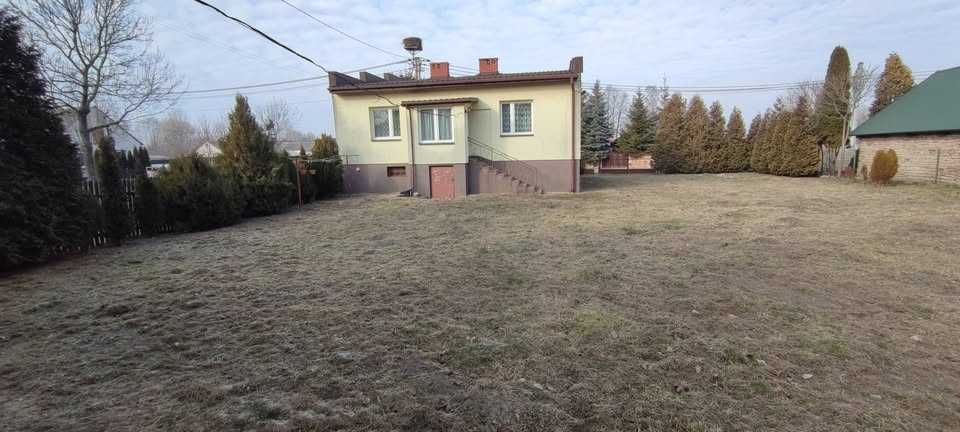 Dom 100m2 Działka 2400m2+ budynek gospodarczy 90m2 Broniów Chlewiska