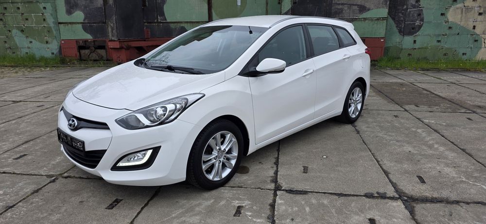 Hyundai i30 i30cw 1.6 CRDi