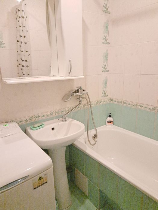 Продается 3х комнатная квартира, 2/5 этаж, б Центральный , сертификат