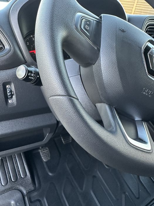 Renault Master TwinCab Гідроборт