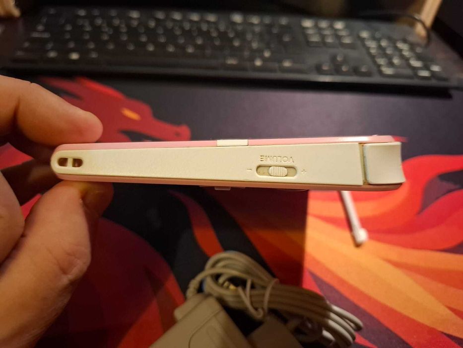 Nintendo 2DS Rosa e Branca modificada 64 GB