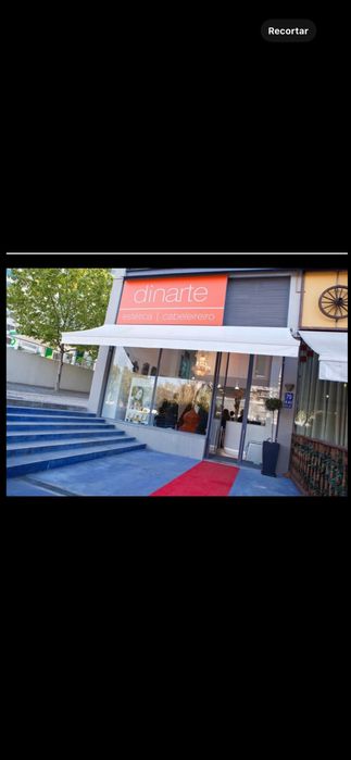 Aluguer de espaço com Mesa de manicure