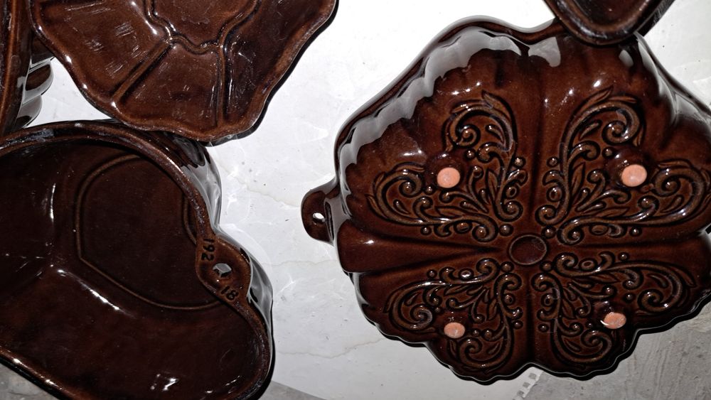 .Ceramiczne, stare formy do pieczenia.