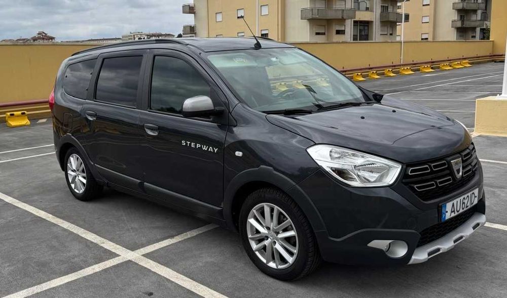 Dacia Lodgy 1.5 dCi Stepway 7L