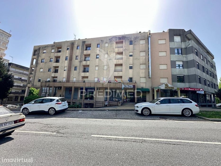 Loja para Arrendamento no Centro de Valença | Edifício S. Gião