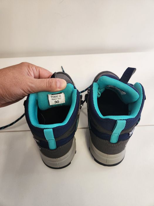 Botas caminhada nr.30
