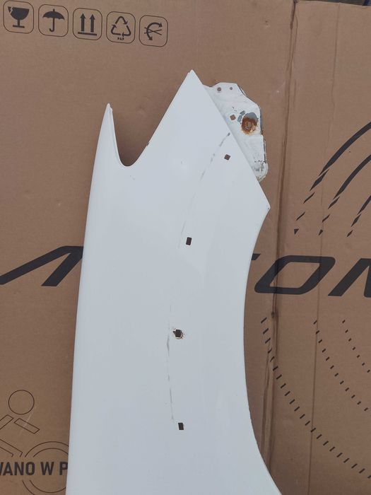 TOYOTA HILUX 05-12 2005-2012 BŁOTNIK prawy przedni przód