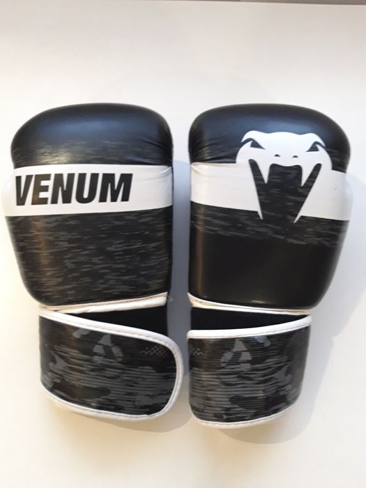 Перчатки/ рукавицы  боксёрские Venum Bandit Black Grey