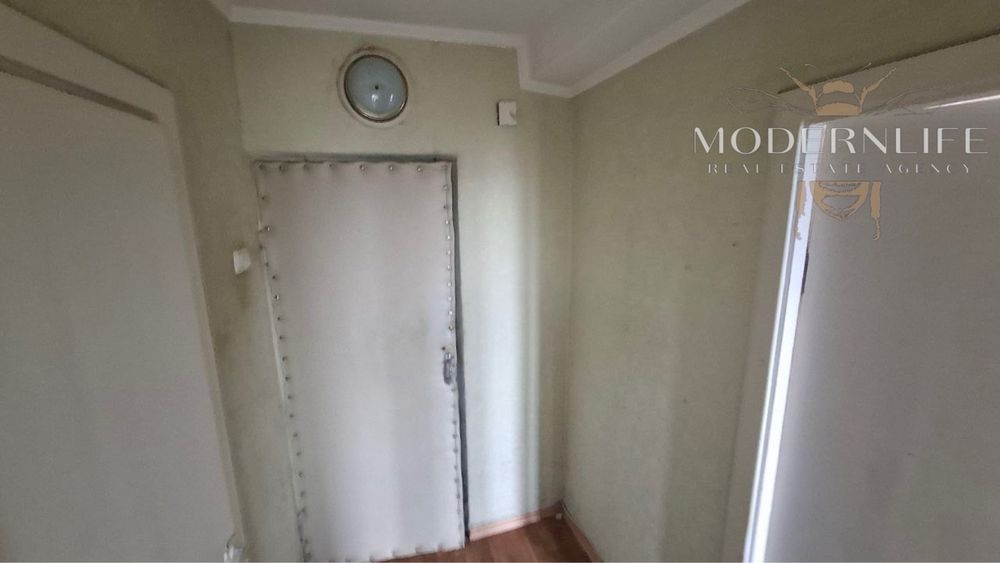 Продаж 1к квартири вул. Мілютенко 11а