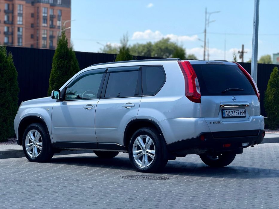 Nissan Xtrail целый