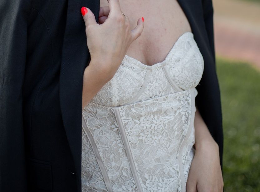 Корсет з мереживом