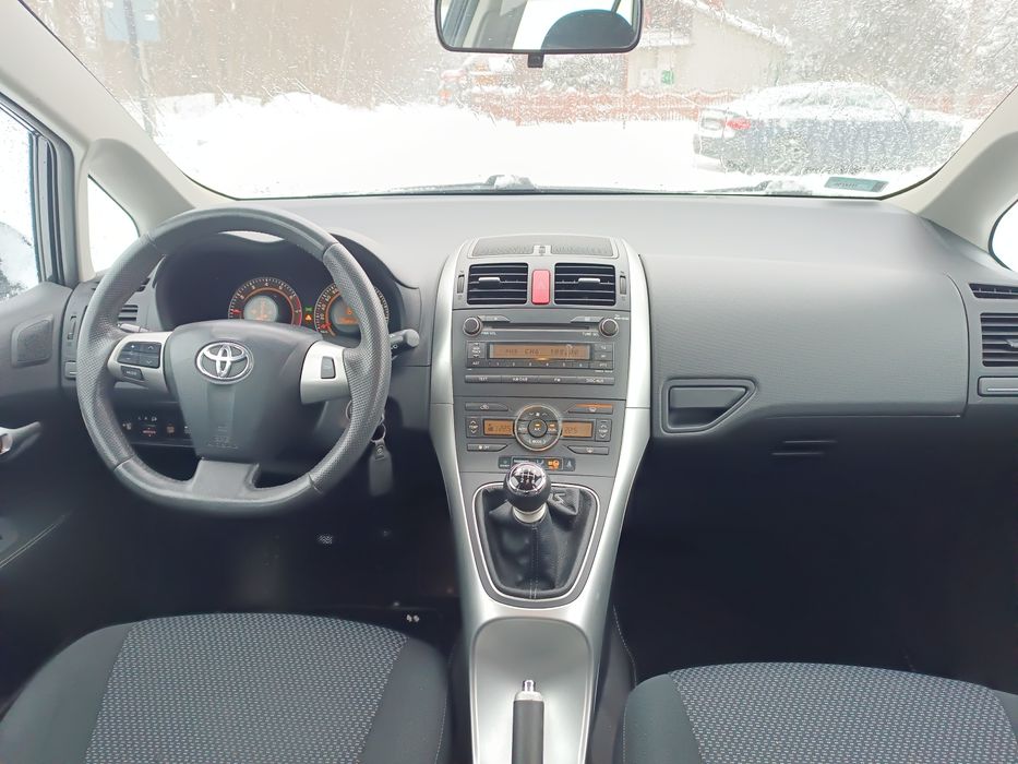 Toyota Auris Lift 1.33