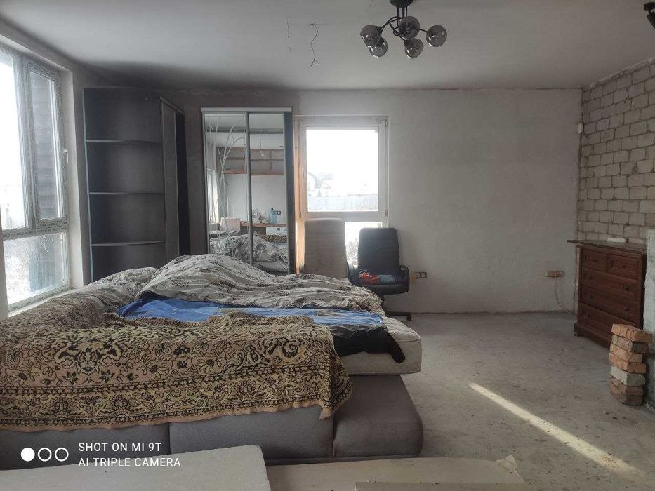 Продаж будинку зі зрубу на 6 сотках. Від власника