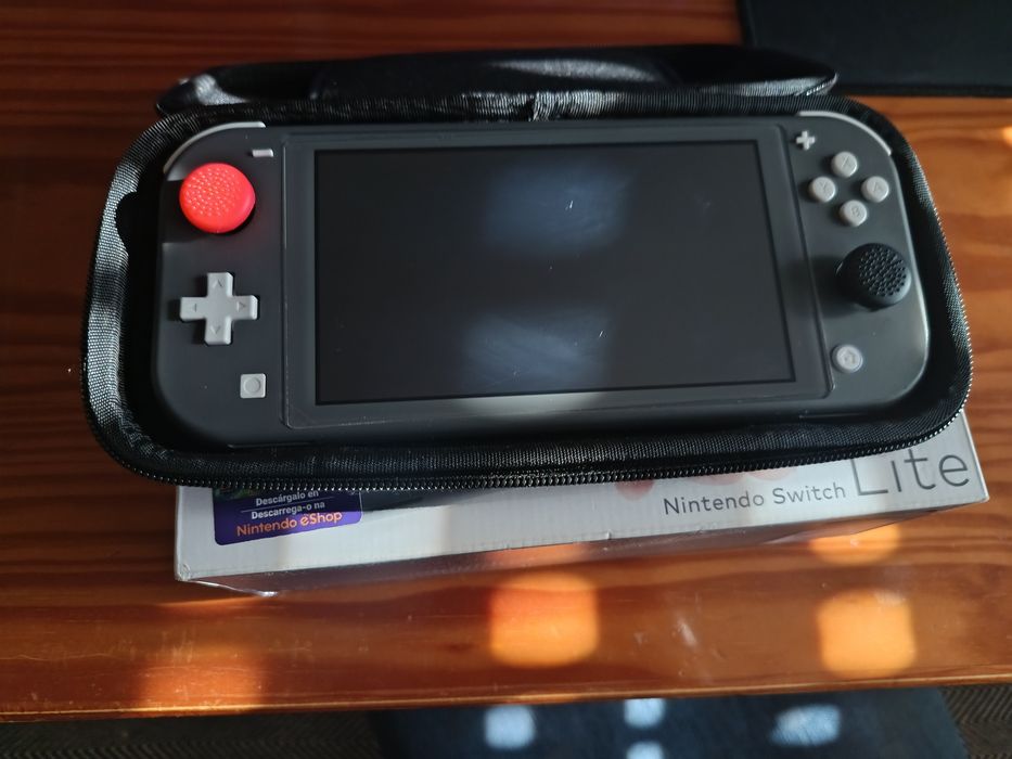 Nintendo Switch lite desbloqueada com caixa e bolsa de viagem